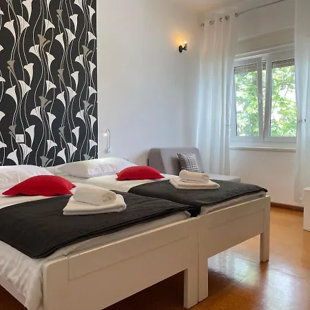 Jarula Guest house