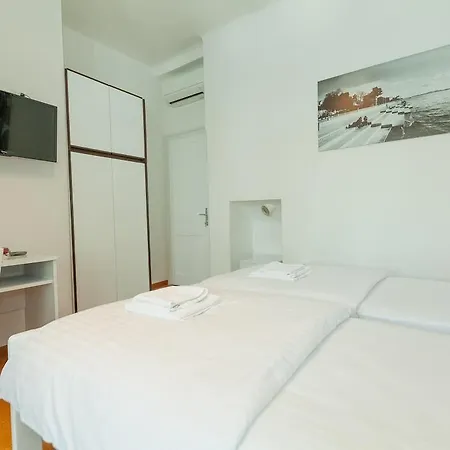 Jarula Konukevi 3*